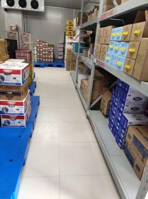 为什么食品企业仓库中存放的物品要有一定的离地空间?食品仓库设计图片